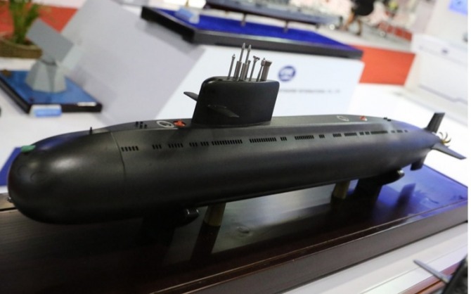 중국이 태국에 3척을 수출할 S26T전기디젤잠수함 모형. 사진=세퍼드미디어