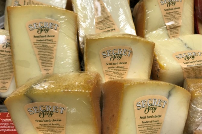 미국에 수출된 프랑스산 치즈. 사진=로이터
