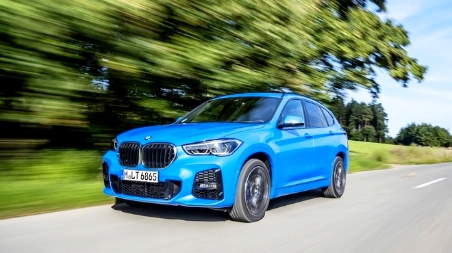 BMW 코리아는 신형 X1 xDrive18d와 X2 xDrive18d를 국내에 들여왔다. 사진=BMW 코리아