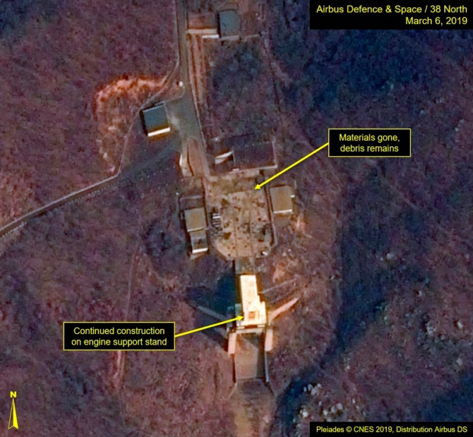 지난 6일(현지시간) 북한 전문 매체 38노스는 북한 서해 미사일 발사장 위성 사진 분석을 통해 발사장 복원 움직임이 감지됐다고 전했다.사진=뉴시스 