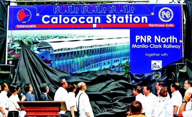 필리핀 남북통근열차(NSCR:North-South Commuter Railway)의 클라크 철도 1단계 사업 중 칼루칸(Caloocan) 역 착공식의 모습. 사진=마닐라 불레틴 홈페이지