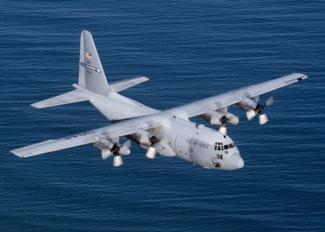 남미의 땅끝마을인 푼타 아레나스(Punta Arenas)를 출발한 ‘C-130 Hercules(허큘리스)’ 수송기가 이륙 직후 조종사와의 접촉이 끊어졌다.