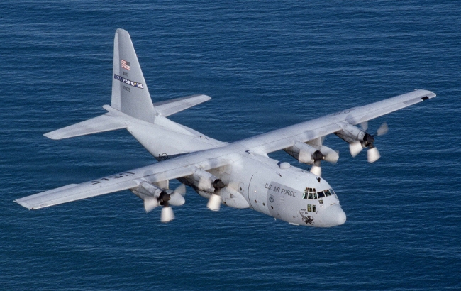 남극해 상공 비행 중 연락이 두절된 칠레 공군수송기와 같은 ‘C-130허큘리스’기종.