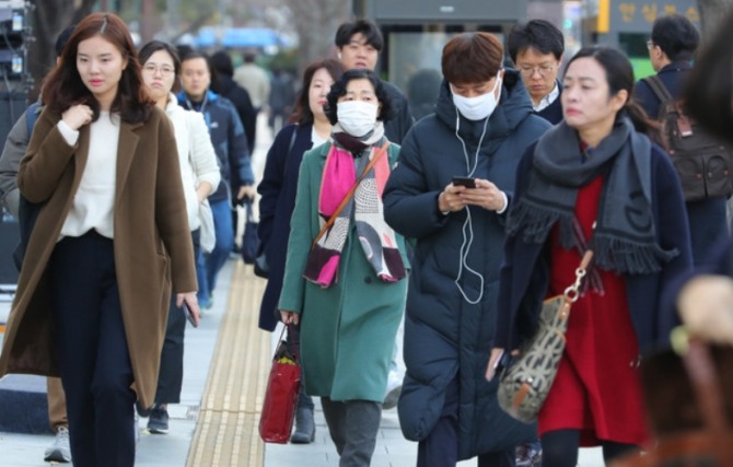 기상청은 11일 내륙 지역을 중심으로 바람이 강하게 불어 영하권으로 떨어져 매우 쌀쌀하겠다고 전망했다. 사진=뉴시스