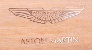 애스턴마틴이 프랑스 에어버스와 협업으로 자동차, 헬리콥터를 통합한 신제품을 개발한다. 애스턴마틴 엠블럼. 사진=애스턴마틴