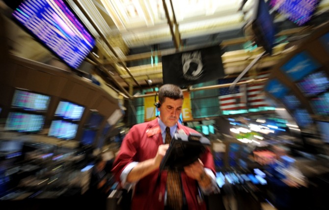 미국 주요 주가지수가 미중 1단계 무역 합의 이후 사상 최고치를 경신하고 있지만 전문가에 따라 향후 주가 전망이 엇길리고 있다.