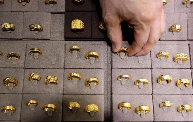미국과 이란의 긴장이 고조되면서 금에 대한 인기가 다시 올라가고 있다. 사진=뉴시스