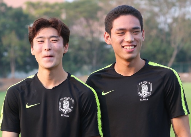한국 U-23 축구대표팀의 스트라이커 조규성(왼쪽)과 오세훈. 사진=연합뉴스