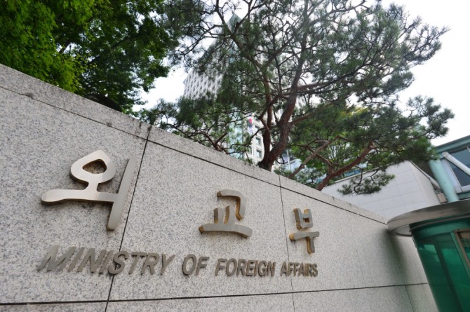 한국과 일본 외교당국이 오는 6일 한일 양국간 상호 관심사에 대한 국장급 협의를 할 예정이다. 사진=뉴시스