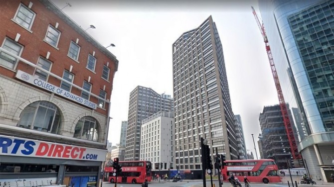 영국 팝스타 에드 시런은 위버튼 타워에 여러 채의 주택을 소유하고 있는 것으로 알려졌다. 사진=구글 맵
