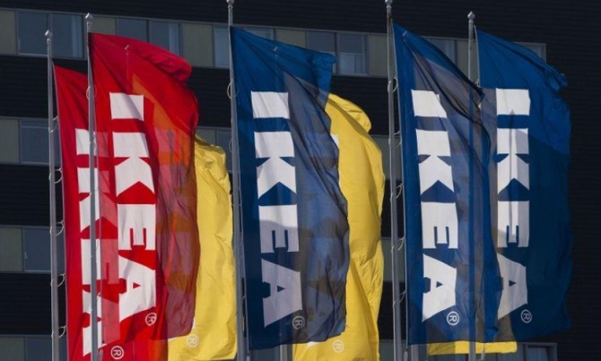 스웨덴의 글로벌 최대 가구업체 이케아가 존 애브러햄슨 링을 신임 CEO로 임명했다.