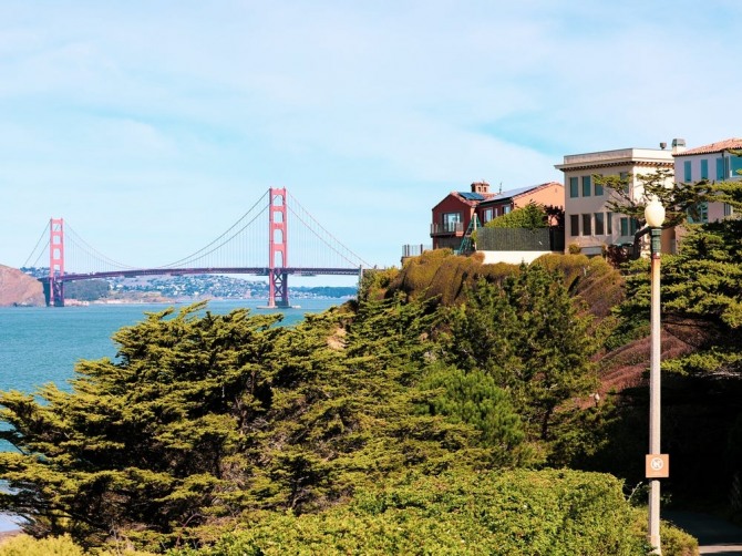 트위터 CEO 잭 도시(43)가 태평양이 내려다보이는 샌프란시스코 시 클리프 지역에 3000만 달러(약 354억 원) 상당 고급 저택을 가지고 있는 것으로 알려졌다. 사진=비즈니스 인사이더 캡처 