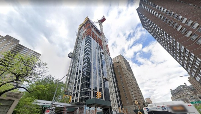 공사가 진행 중인 뉴욕 맨해튼의 200 암스테르담 빌딩. 사진=구글