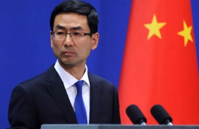 중국 외교부 겅솽(耿爽) 대변인(사진0은 19일 중국을 비판하는 논설을 쓴 월스트리트저널(WSJ) 베이징주재 기자 3명의 취재증을 취소한다고 발표했다.