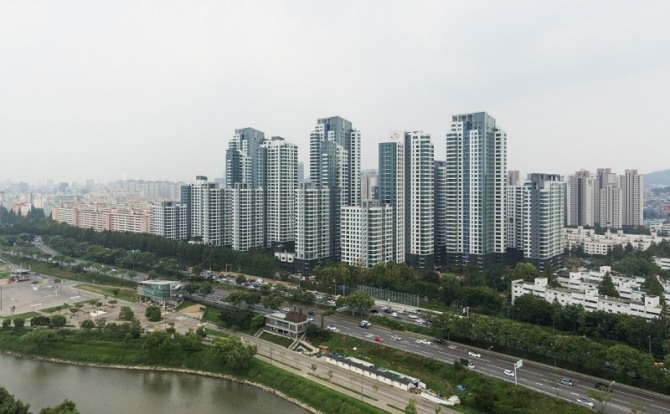 서울 반포동 '아크로 리버파크'의 전경. 사진=대림산업