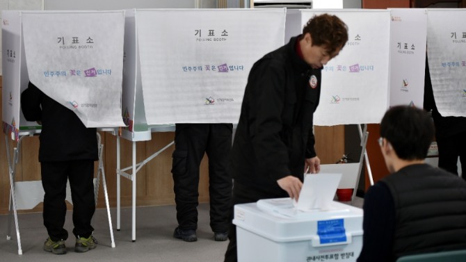 성년 후견인을 둔 서울 시민도 오는 4월 15일 실시되는 21대 국회의원 선거에서 투표를 할 수 있다. 