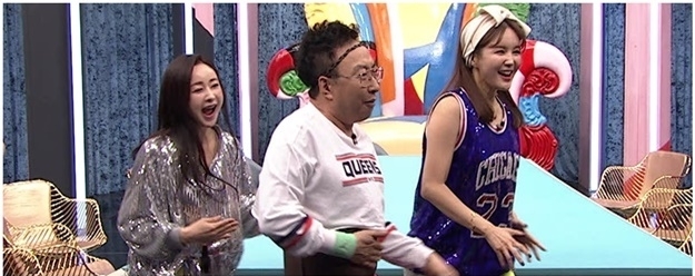  17일 방송되는 TV조선 '아내의 맛' 89회에는 시청률 10%달성 공약 이행을 위해 전 출연진이 에어로빅복을 입고 등장한다. 사진=TV조선 제공