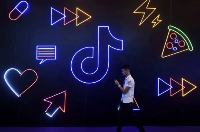 틱톡(TikTok) 개발사 바이트댄스(ByteDance)가 중국 사업부 책임자로 장이동(Zhang Lidong)을 임명하며 연말까지 글로벌 직원 수를 두 배인 10만명으로 늘리겠다고 발표했다. 사진=로이터