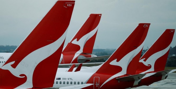 호주 콴타스 항공이 코로나19 여파로 인한 정부 규제 강화로 모든 국제선의 운항 중단을 중단한다고 밝혔다.
