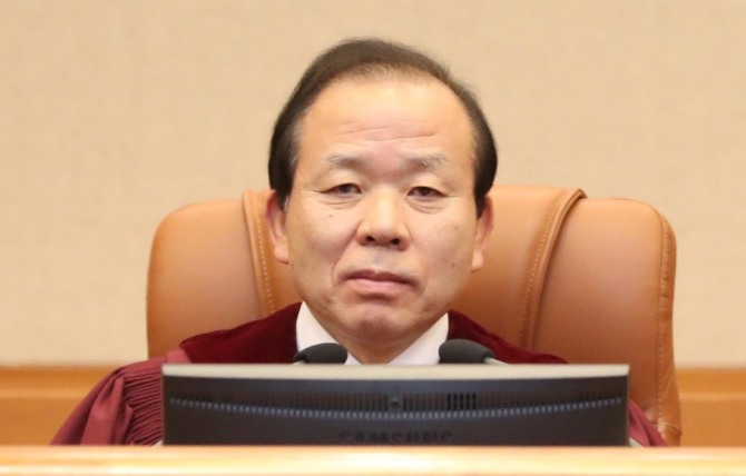 정부공직자윤리위원회 제17대 위원장에 위촉된 김이수 전 헌법재판소 재판관. 사진=뉴시스 