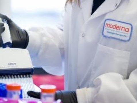 모데르나는 올 가을까지 의료종사자들에게 실험용 코로나19 백신을 제공할 계획이다.