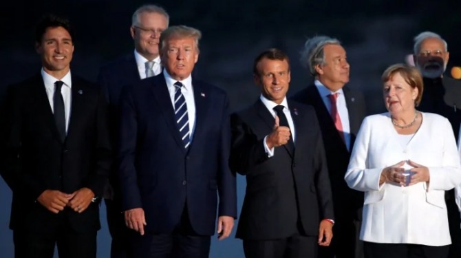 지난해 8월 G7 의장국이었던 프랑스의 비아리츠에서 열린 G7 정상회담에 참석한 정상들. 사진=로이터