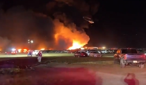 플로리다 공항 근처에서 지난주말 대규모 화재가 발생해 3500대 이상의 렌트카가 손상 또는 파손됐다.