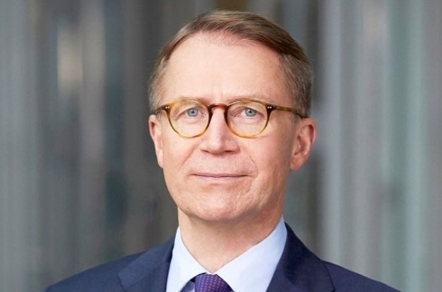 루프트한자 CFO 울릭 스벤손이 건강상 이유로 사임했다. 