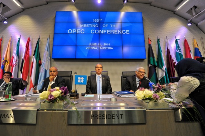 OPEC 회의 모습 사진=뉴시스 
