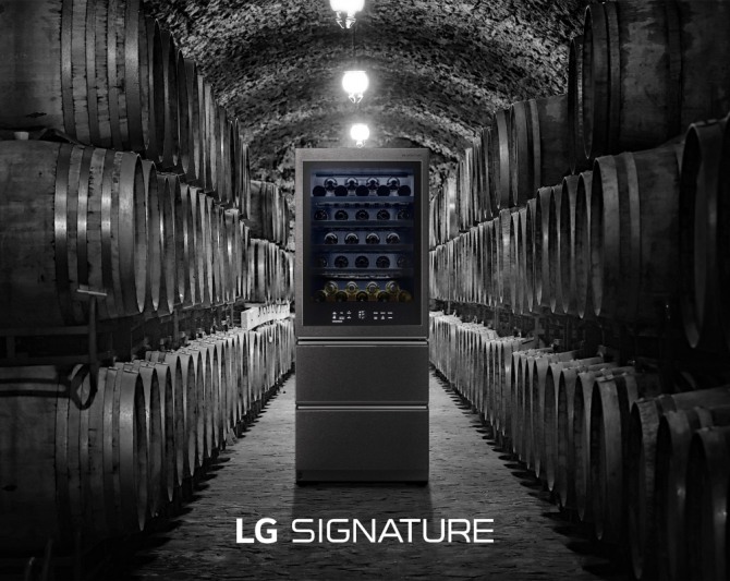  LG 시그니처 와인셀러 제품사진. 사진=LG전자 제공