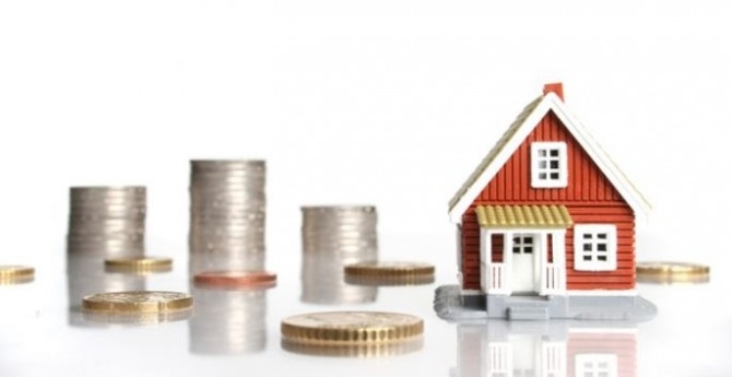 정부는 공시가격 15억 원 이상 주택 보유자의 경우 긴급재난지원금 대상에서 제외하기로 했다. 
