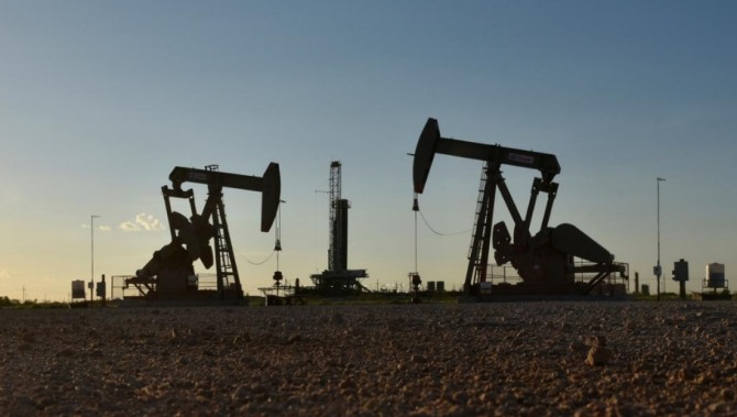 미국 텍사스주 미들랜드유전의 석유시추시설 모습. 사진=로이터