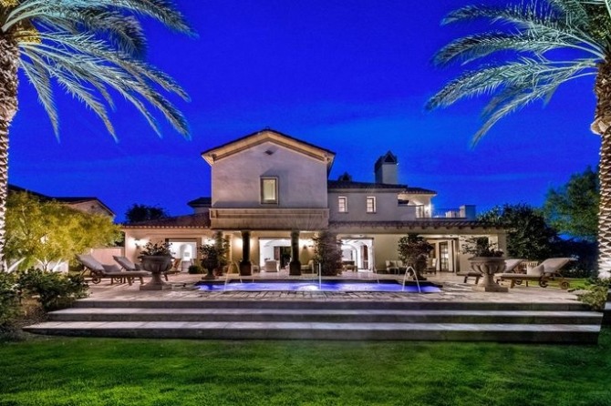 할리우드 원로 액션스타 실베스터 스탤론(73)이 캘리포니아 빌라를 335만 달러(약 41억 원)에 부동산 시장에 내놓았다. 사진=Doyle Terry