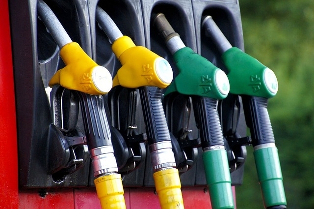 전국 주유소 휘발유가격이 4개월여 만에 오름세로 돌아섰다.