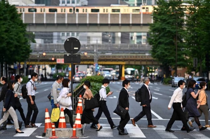 신종코로나감염증(코로나19)여파로 일본내 휴직자가 근 600만 명에 접근했다. 사진은 일본의 출근 풍경.사진=지지통신재팬타임스