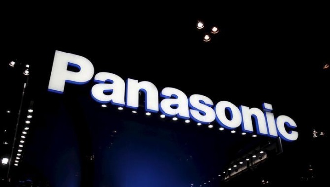 파나소닉이 미러리스 카메라에서 촬영하는 동영상을 라이브로 스트리밍을 할 수 있는 PC용 소프트웨어를 무료로 공개했다. 사진=로이터 