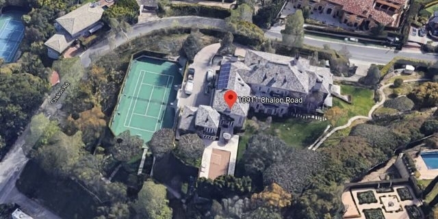 테슬라 CEO 일론 머스크가 LA 호화주택 지역 벨 에어에 있는 주택 6채 중 1채를 최근 중국 억만장자가에게 2900만 달러에 매각했다. 사진=구글 맵