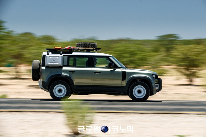 랜드로버 SUV '올 뉴 디펜더'. 사진=재규어랜드로버 코리아