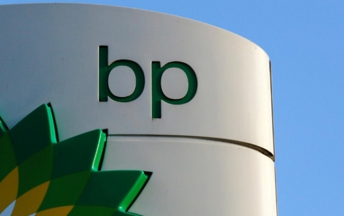영국 BP와 로열 더치 쉘은 석유산업 위기를 인식하고 재생에너지에 집중할 것이라고 말했다. 사진=로이터