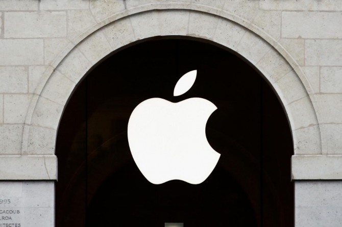 애플이 아이폰12 공개행사를 10월말로 연기했다. 사진=로이터