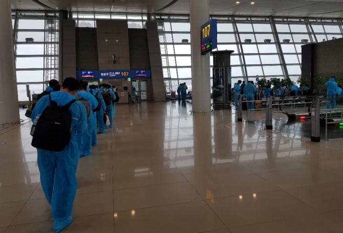 한국 기업인, 베트남에 코로나19 예외 입국. 대한상공회의소 베트남사무소 제공.