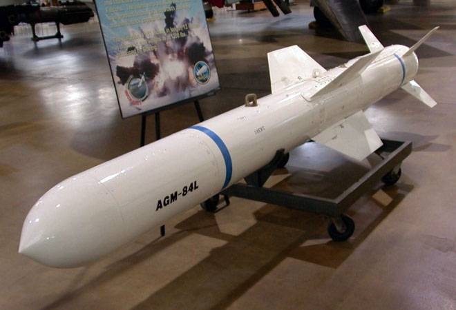 AGM-84L 공대함 미사일. 사진=보잉