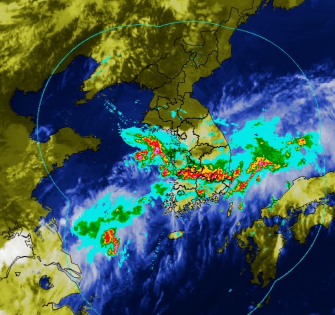 8일 오후 5시 15분 전국 레이더 영상[캡처=기상청]