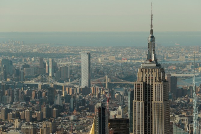 미국 뉴욕 중심가인 맨해튼의 아파트 공실률이 코로나19로 인한 재택근무가 늘어나면서 사상 최대를 기록했다. 사진=로이터