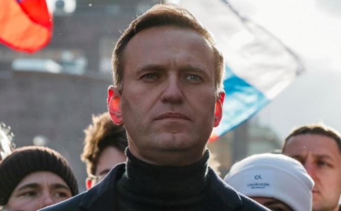 러시아 반체제 인사 알렉세이 나발니가 갑자기 의식불명으로 치료를 받음에 따라 9월 지방선거에서 푸틴 대통령의 권력구조를 흔들려는 그의 전략이 차질을 빚고 있다. 사진=로이터