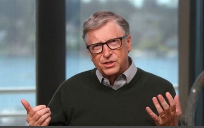 마이크로소프트(MS) 창업자 빌 게이츠(Bill Gates)는 큰 문제를 해결할 때 2가지 질문을 던진다고 한다. ‘누가 이 문제를 잘 처리 했는가’와 ‘우리는 그들로부터 무엇을 배울 수 있나’라는 질문이다. 사진=CNBC