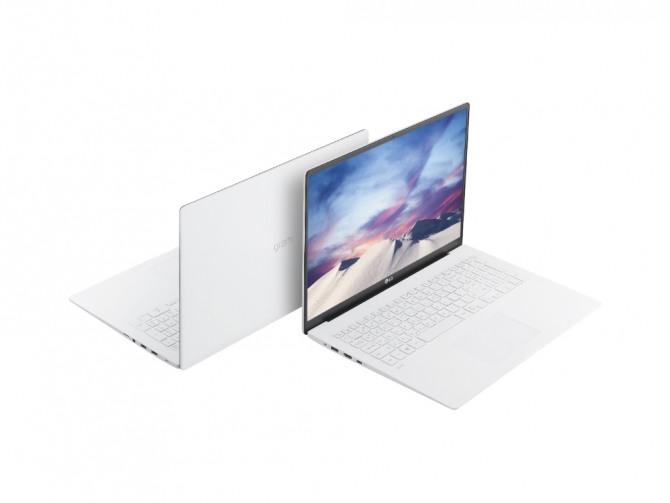 2020년형 LG 노트북 '그램 17' 신제품(17Z90N). 사진=LG전자 제공