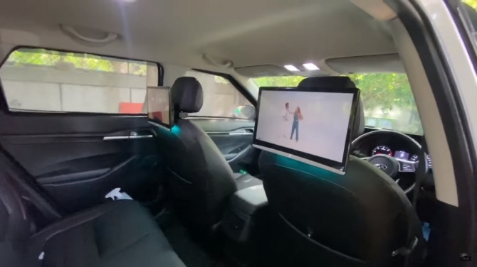 인도에서 활동 중인 한 자동차 리뷰 유튜브 채널(Musafir Aka Joshi)은 최근 기아자동차 셀토스에 장착할 수 있는 엔터테인먼트 시스템을 소개했다. 사진=유튜브 채널 Musafir Aka Joshi