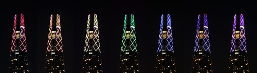 롯데물산이 롯데월드타워에서 코로나19 극복 희망을 전달하기 위한 '불빛 쇼'를 전개한다. 사진=롯데물산