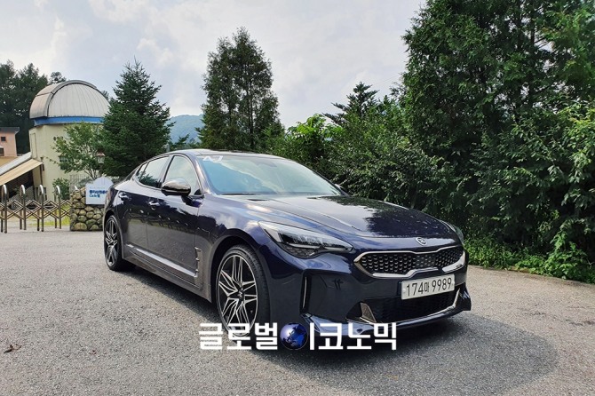 기아자동차는 지난 8월 27일 고성능 세단 '스팅어 마이스터'를 출시했다. 사진=글로벌이코노믹 성상영 기자